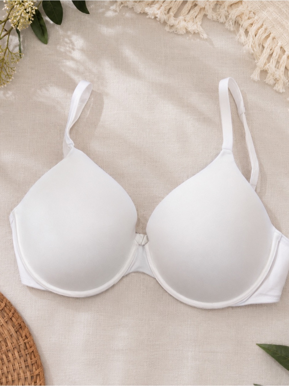 Ambrielle 38D White Full Coverage Underwire T Shirt Bra Lightly Padded